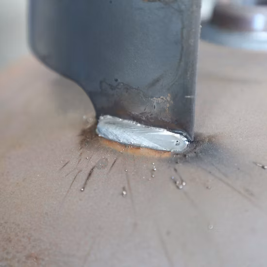 Línea de fabricación de cilindros de gas LPG de 12,5 kg soldadora de cuerpos