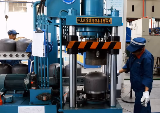 Línea de producción de cuerpo de equipos de fabricación de cilindros de gas LPG de 12,5 kg/15 kg máquina de granallado
